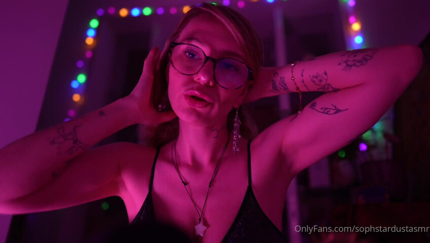 Soph Stardust ASMR - 23 November 2025 - lewd German ASMR with mouth Sounds & Kissing & Top Bra Scratching