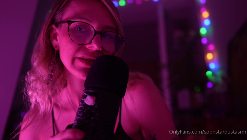 Soph Stardust ASMR - 23 November 2025 - lewd German ASMR with mouth Sounds & Kissing & Top Bra Scratching