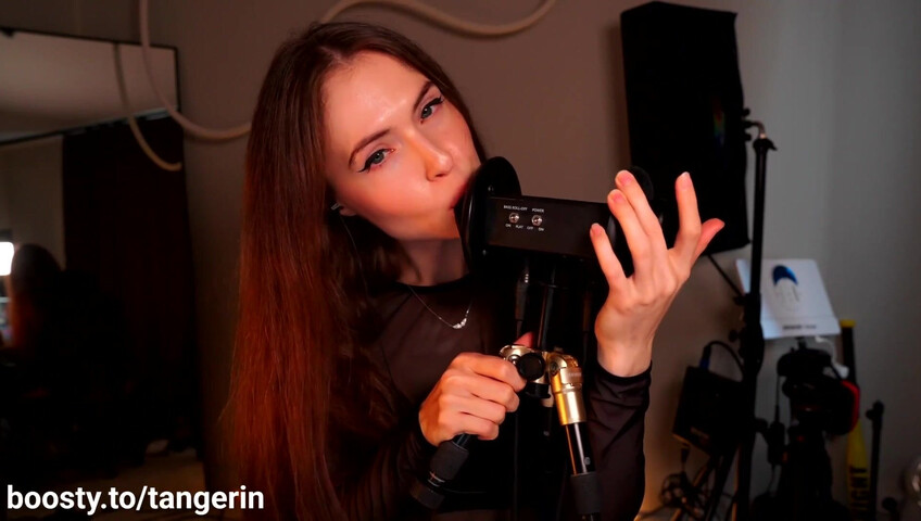 Tangerin ASMR - 7 Sep 2025 - Ear Licking Aggressive No Hands Close & Slow Ear Lipping