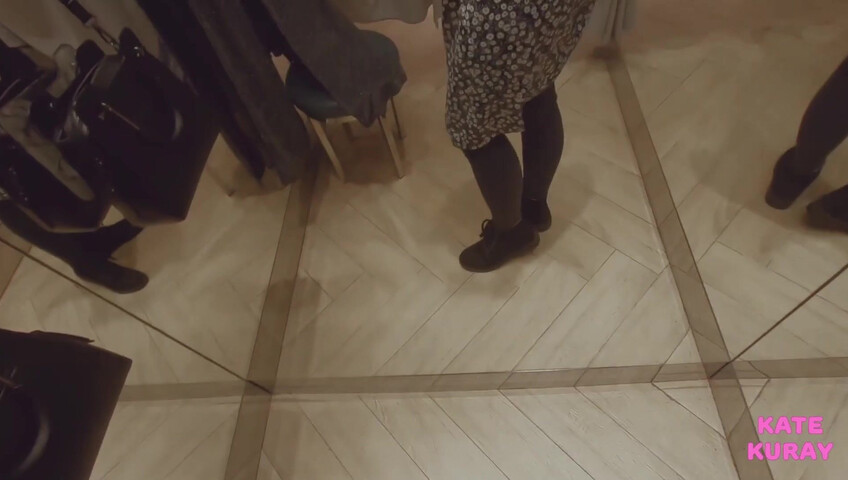 Kate Kuray - Anal Masturbation In The Locker Room