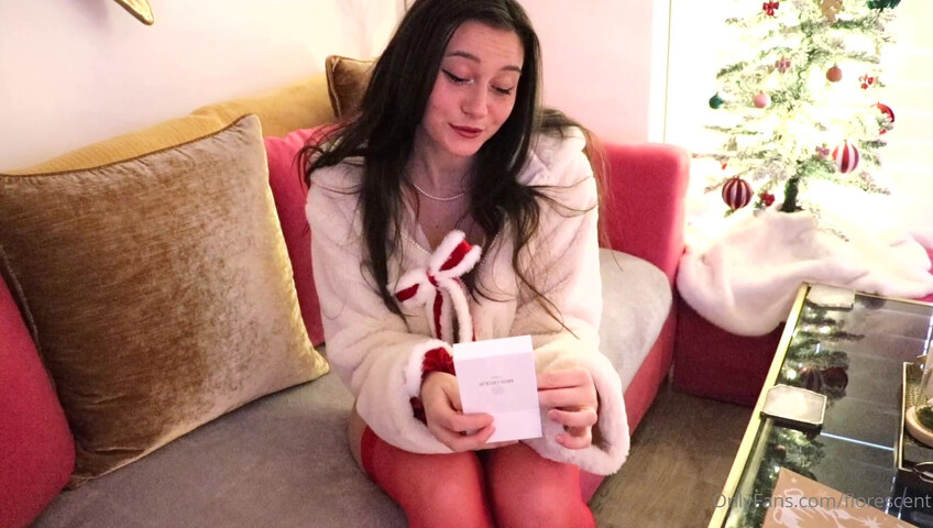 Florescent ASMR - 25 December 2025 - Christmas Day Present Opening With Your Girlfriend