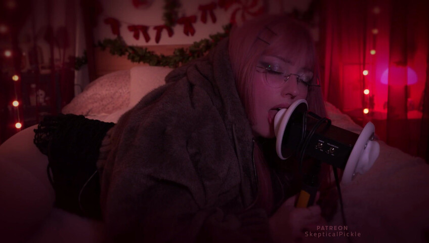 SkepticalPickle ASMR - 31 December 2025 - Ear Licking in Bed | Heart Beat & Breathing + More (Platinum)