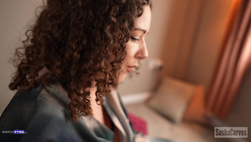 SashaCurves - Stepmom's StepTwin: 12 Days Of Christmas