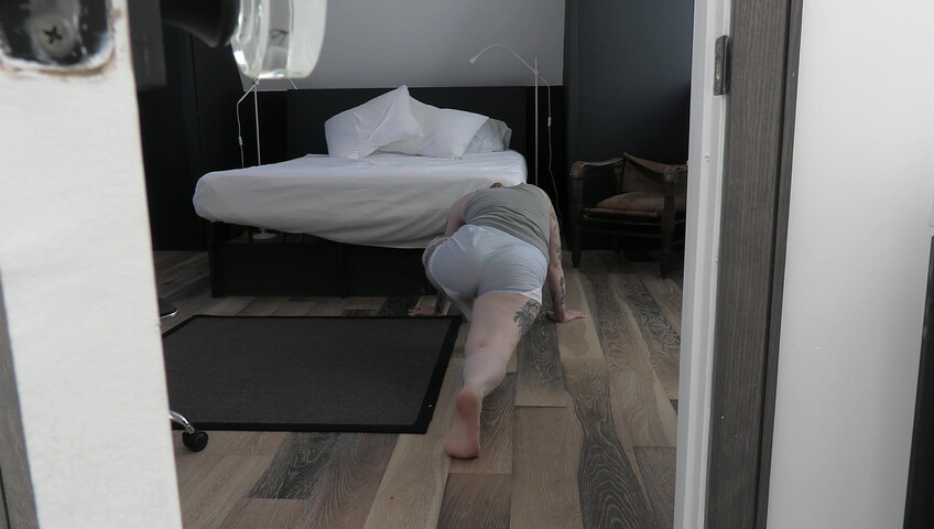 Bettie Bondage - Hot for Teacher's Hungry Pussy