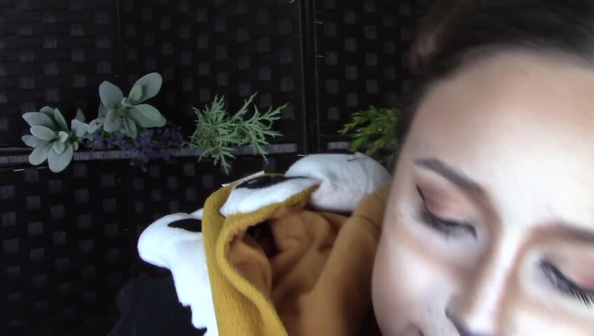 Amy Kay ASMR - Sleepy forest girl sucks on your dick