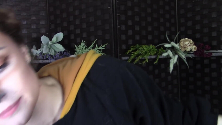 Amy Kay ASMR - Sleepy forest girl sucks on your dick