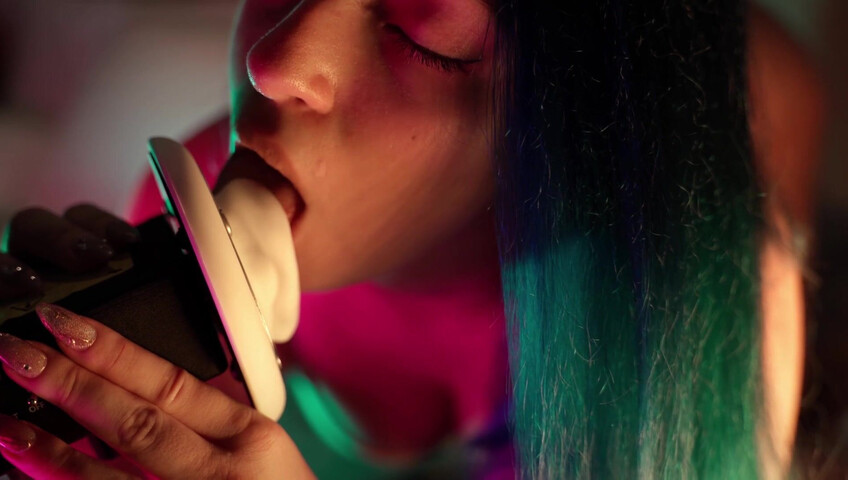 The Sounds of Girls - ASMR Yori Licks Your Ears In The Hot Poses