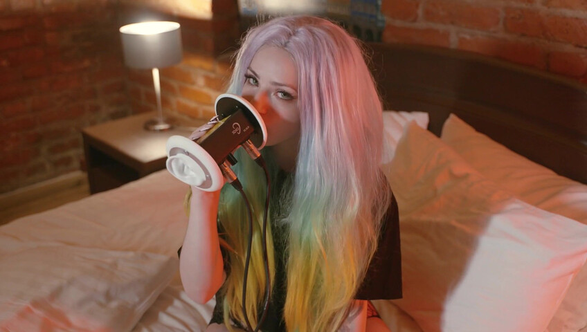 The Sounds of Girls - ASMR Ear Licking Moans in Underwear With Yori in Your Bedroom