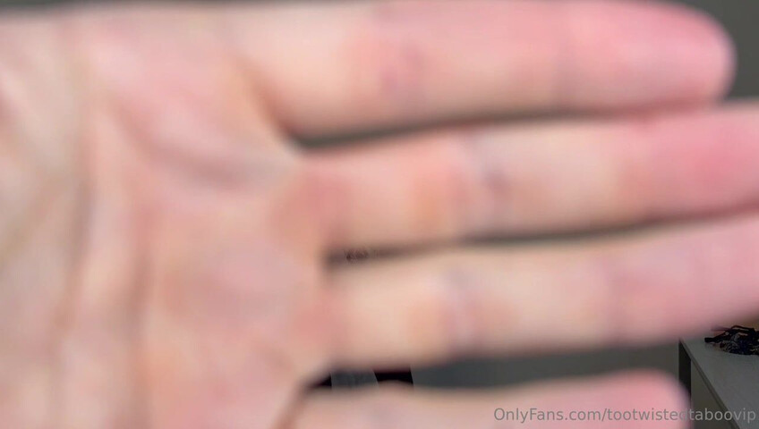 MissKittyQuinn - Step-Bro Helps Sis with Her Content Photoshoot