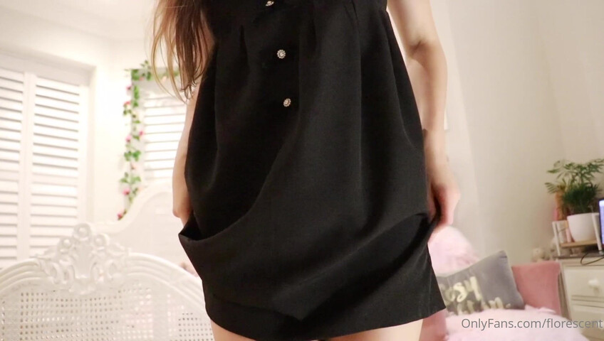 Florescent - 22 August 2021 - Watch Me Try On Bikinis