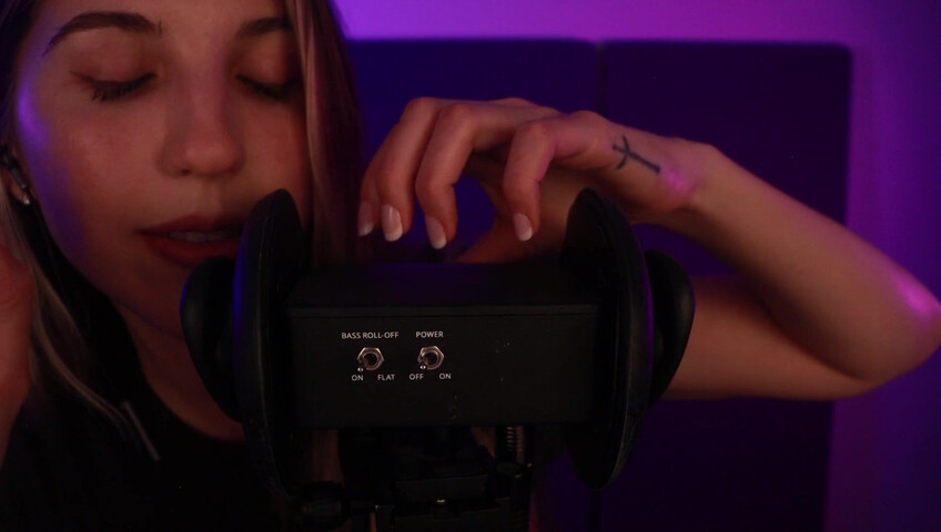 FrivolousFox ASMR - Kisses and Scratches