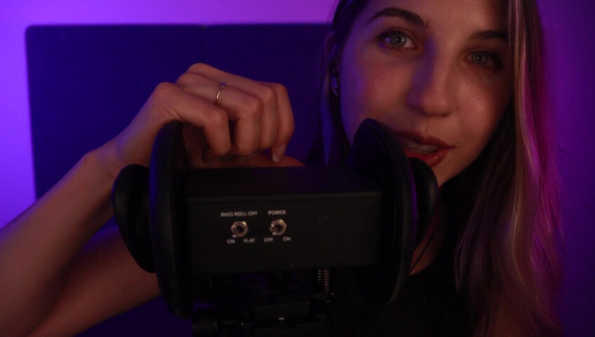 FrivolousFox ASMR - Kisses and Scratches