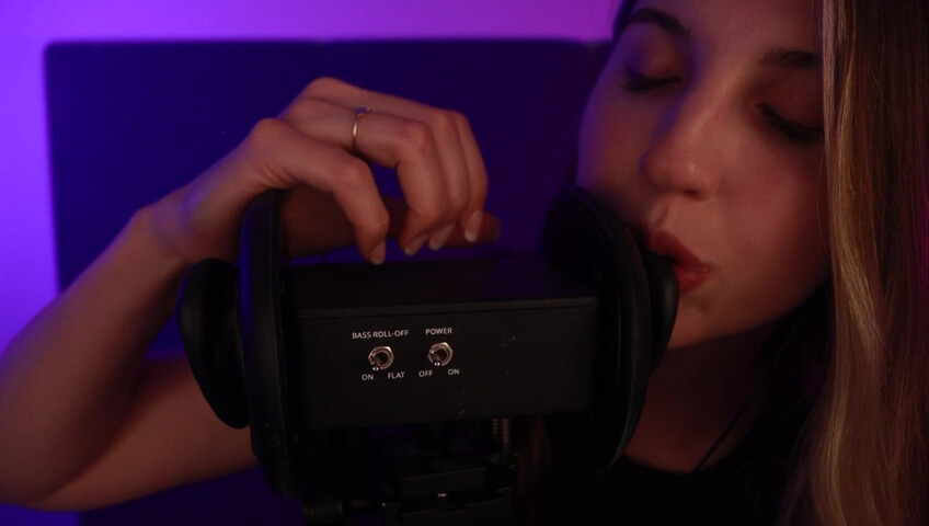 FrivolousFox ASMR - Kisses and Scratches