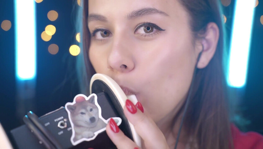 HoneyGirl ASMR - Deep in Your Ears