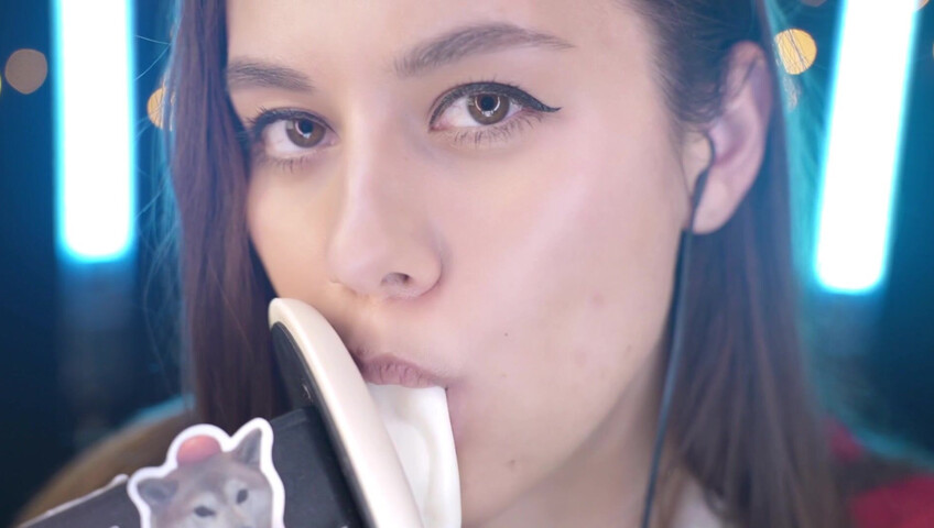 HoneyGirl ASMR - Deep in Your Ears