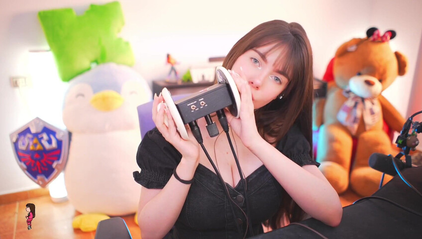 IJenz - Wet Ear Licking