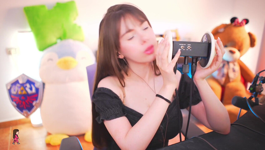 IJenz - Wet Ear Licking