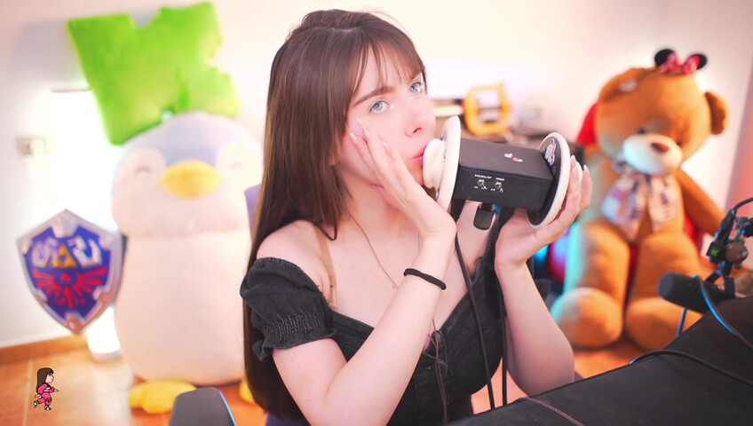 IJenz - Wet Ear Licking