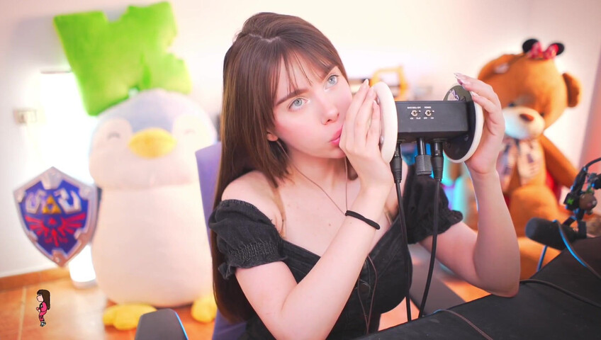 IJenz - Wet Ear Licking