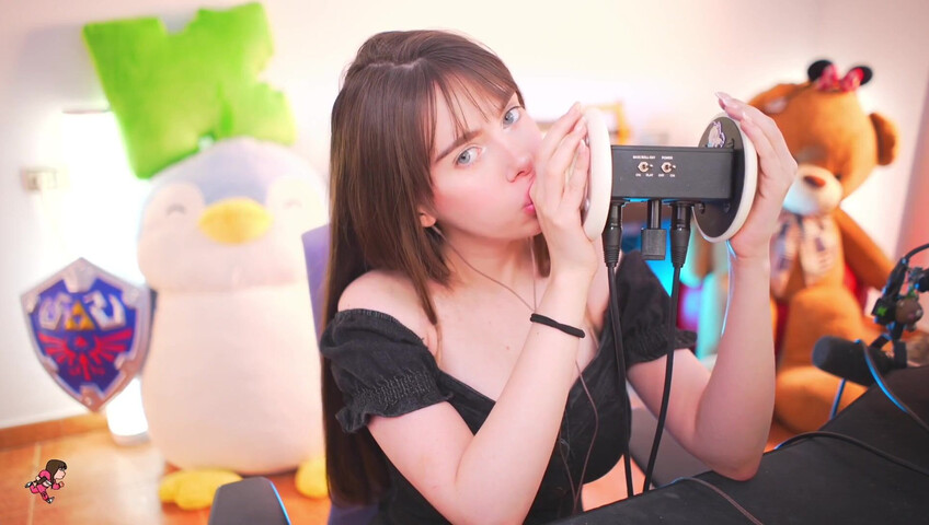 IJenz - Wet Ear Licking