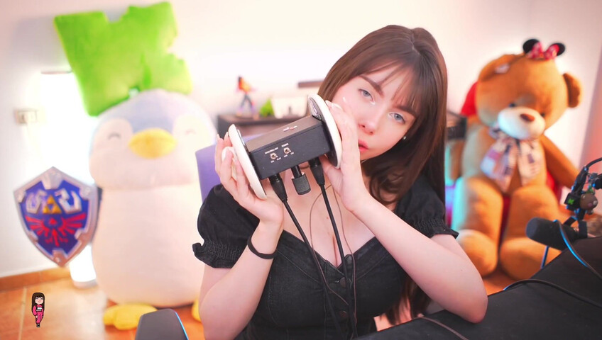 IJenz - Wet Ear Licking