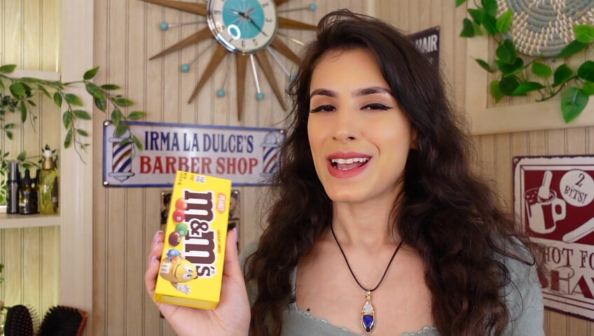 Irma La Dulce ASMR - Barber Attention