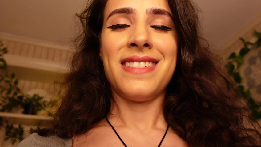 Irma La Dulce ASMR - Barber Attention