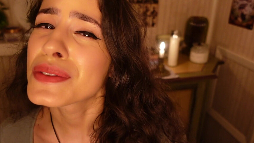 Irma La Dulce ASMR - Barber Attention