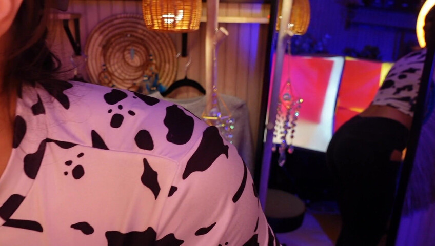 Irma la Dulce ASMR Ass - Girlfriend Experience - Dressing Room Kink