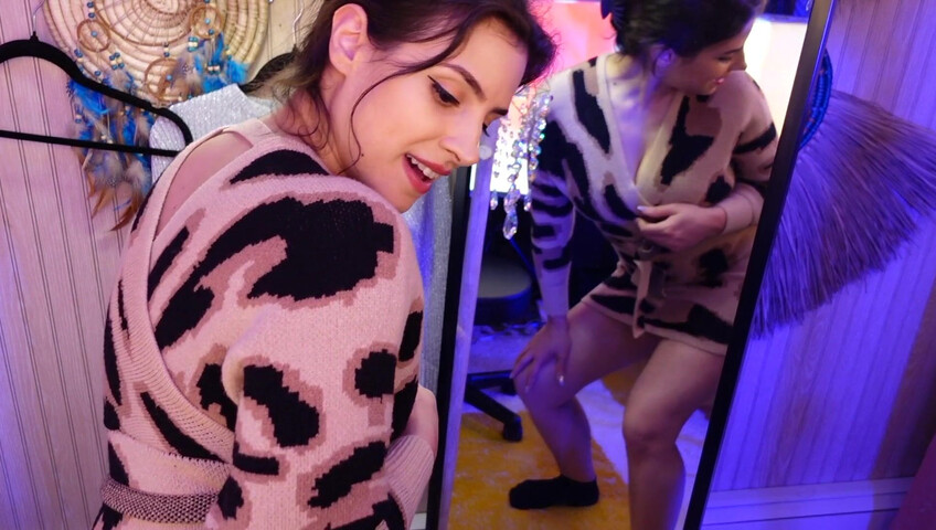 Irma la Dulce ASMR Ass - Girlfriend Experience - Dressing Room Kink