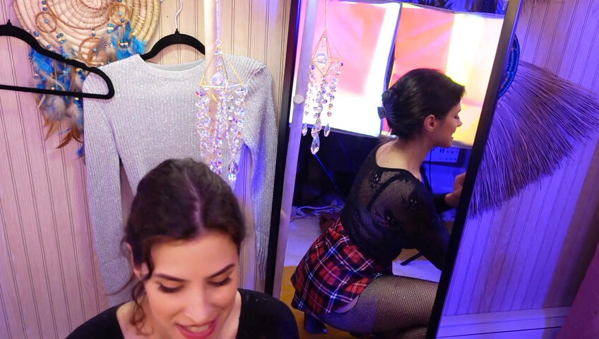 Irma la Dulce ASMR Ass - Girlfriend Experience - Dressing Room Kink