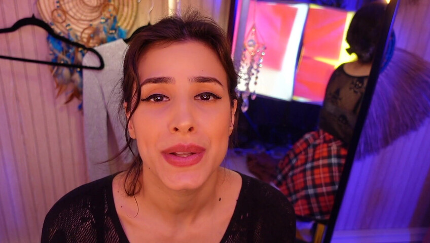 Irma la Dulce ASMR Ass - Girlfriend Experience - Dressing Room Kink