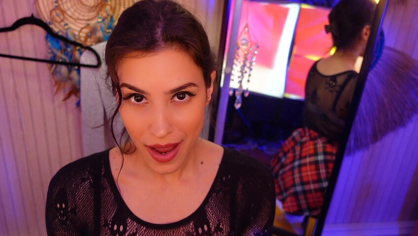 Irma la Dulce ASMR Ass - Girlfriend Experience - Dressing Room Kink