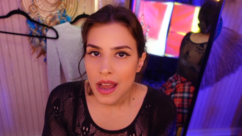 Irma la Dulce ASMR Ass - Girlfriend Experience - Dressing Room Kink