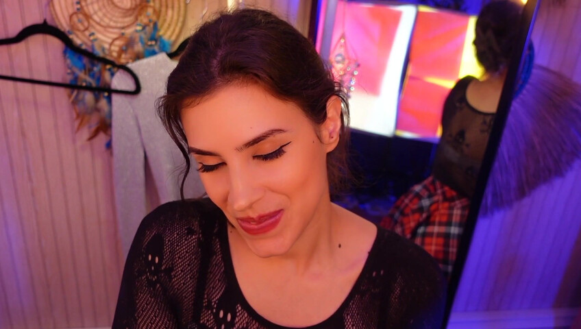 Irma la Dulce ASMR Ass - Girlfriend Experience - Dressing Room Kink