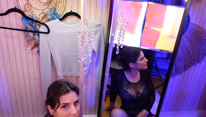 Irma la Dulce ASMR Ass - Girlfriend Experience - Dressing Room Kink