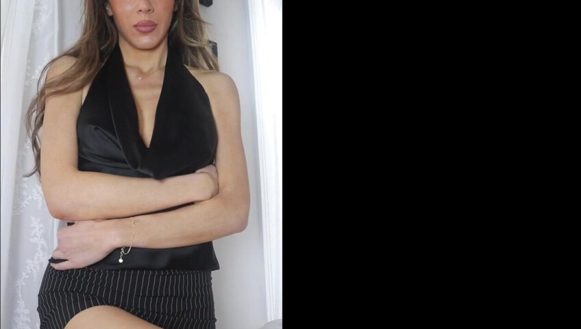 Isabella ASMR 24 January 2025 - flirty secretary girlfriend is waiting for you