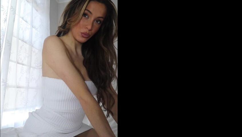 Isabella ASMR 7 February 2025 - brother's girlfriend still wants to be your valentine