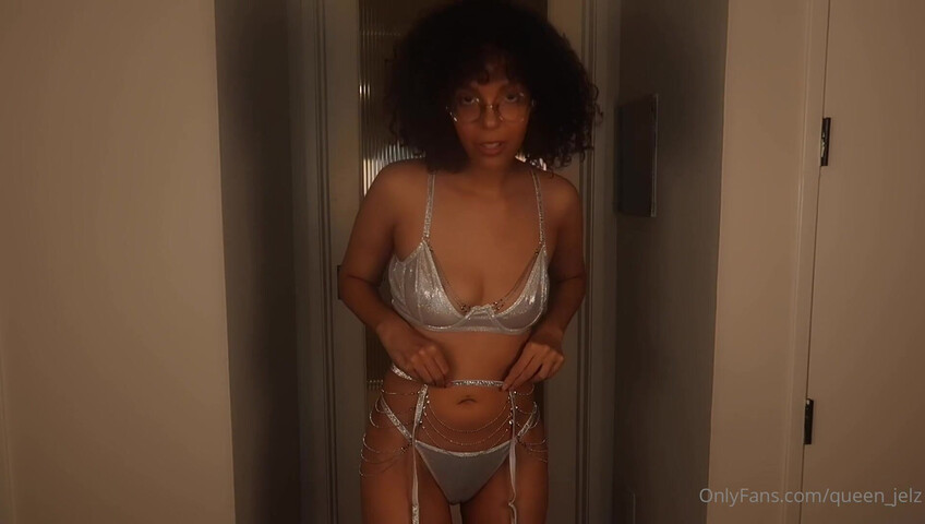 Jelzy ASMR - queen_jelz - 2020-07-31_5f244a44ed46aa1e1d1ca_source