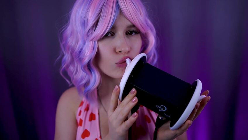 Lerka ASMR - Ear Licking