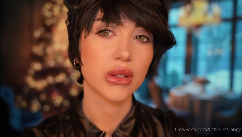 Lizzie Le Strange ASMR - Catwoman Roleplay