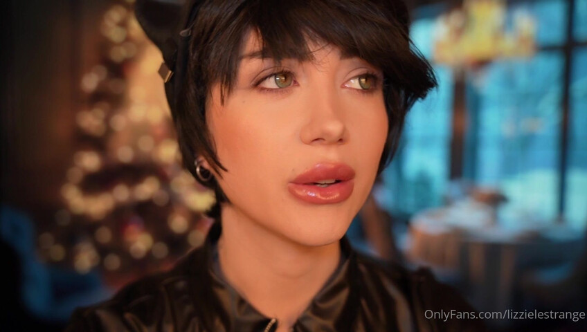 Lizzie Le Strange ASMR - Catwoman Roleplay