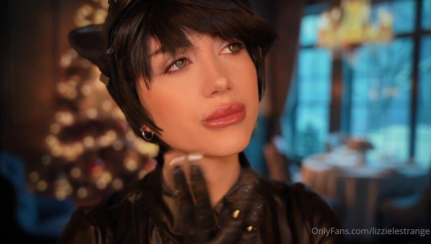 Lizzie Le Strange ASMR - Catwoman Roleplay
