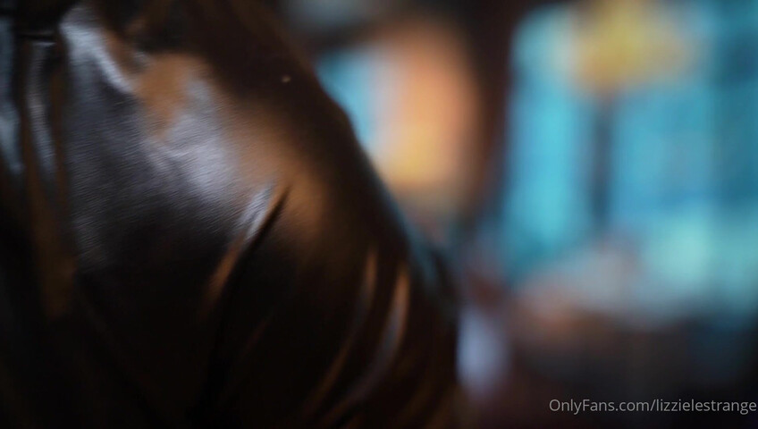 Lizzie Le Strange ASMR - Catwoman Roleplay