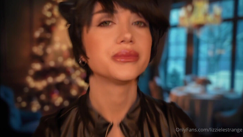 Lizzie Le Strange ASMR - Catwoman Roleplay