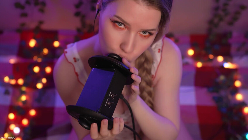 MOOD ASMR -  23 June 2025 - ASMR Eye Contact  Ear Licking & Breathing