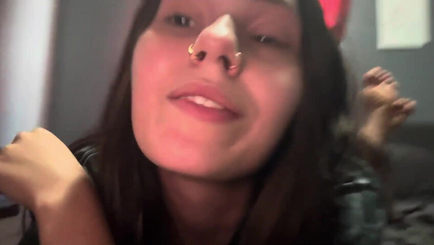 MadzzWorld - (kisses-licking)