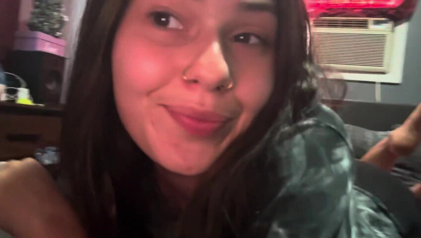 MadzzWorld - (kisses-licking)