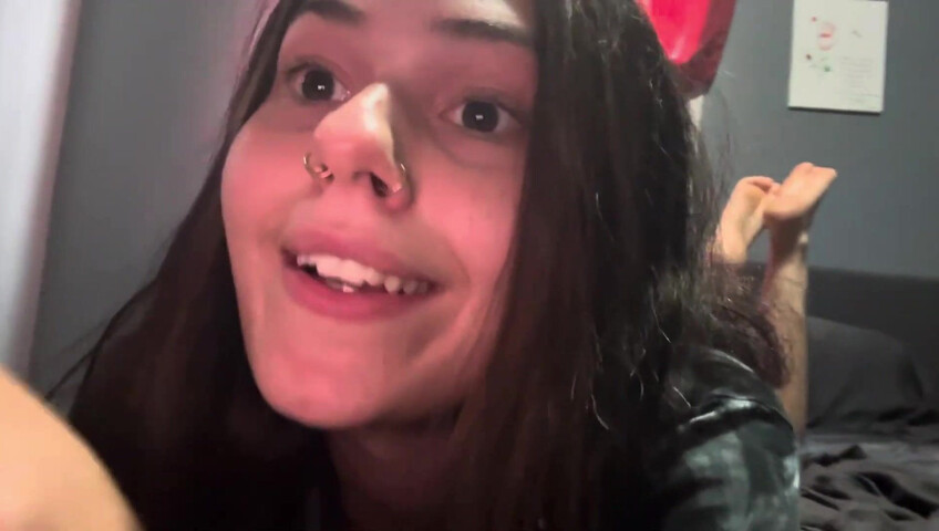 MadzzWorld - (kisses-licking)