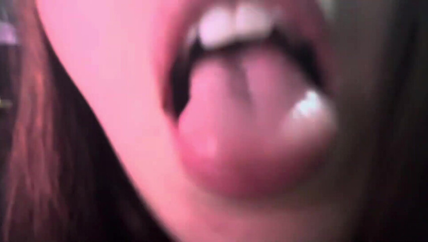 MadzzWorld - (kisses-licking)